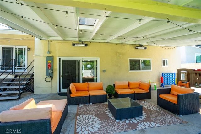 836 S Greengrove, Orange, CA 92866