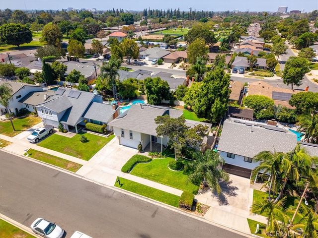 836 S Greengrove, Orange, CA 92866