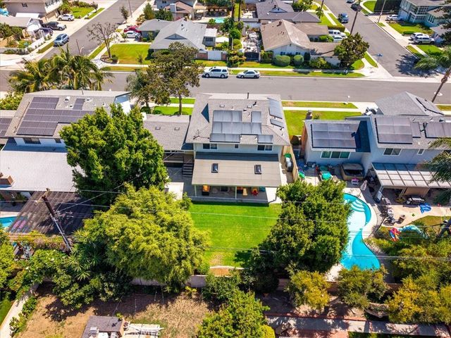 836 S Greengrove, Orange, CA 92866