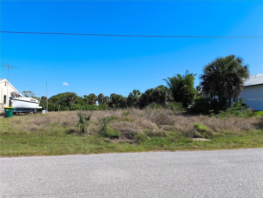 19170 NEW HAVEN COURT, Port Charlotte, FL 33948