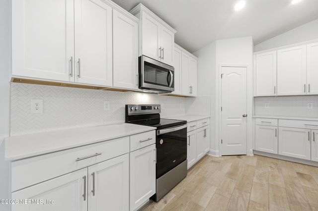 2840 WILD PINE Lane, Green Cove Springs, FL 32043