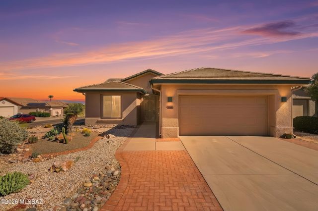 306 N Cape Royal Drive, Green Valley, AZ 85614