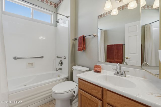 306 N Cape Royal Drive, Green Valley, AZ 85614