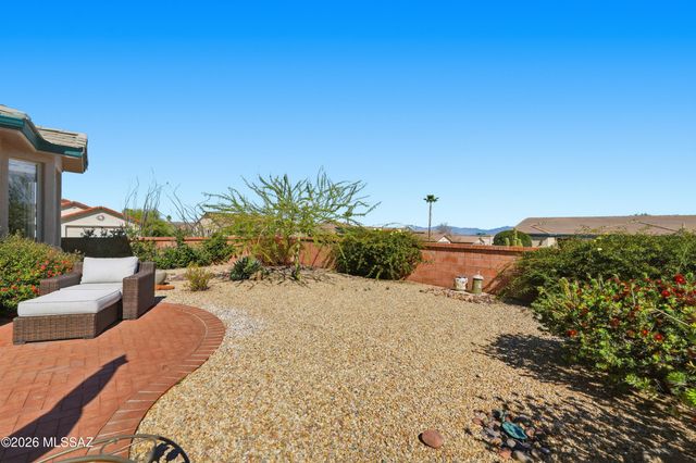 306 N Cape Royal Drive, Green Valley, AZ 85614