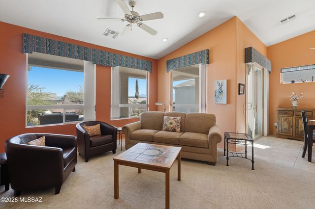 306 N Cape Royal Drive, Green Valley, AZ 85614