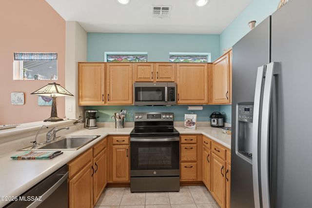 306 N Cape Royal Drive, Green Valley, AZ 85614