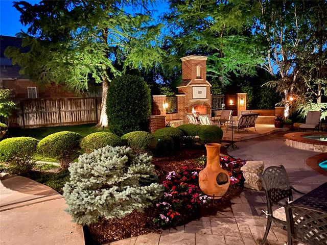 18709 Saddle River Drive, Edmond, OK 73012
