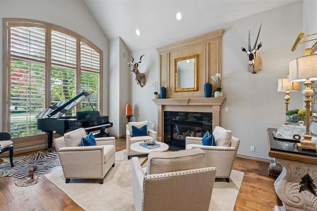 18709 Saddle River Drive, Edmond, OK 73012