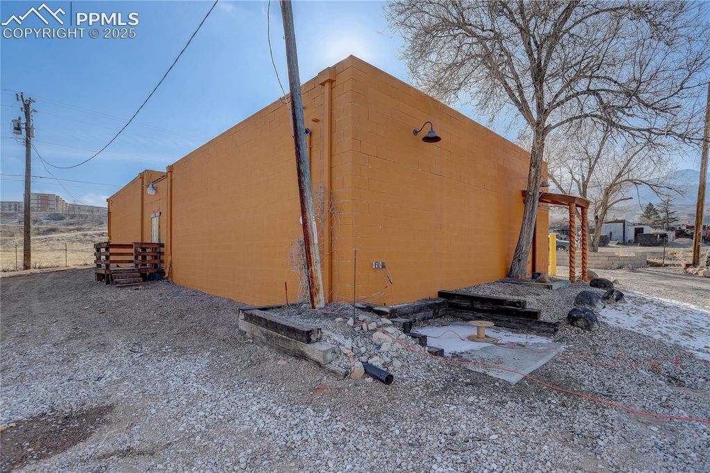 2427 Busch Avenue, Colorado Springs, CO 80904 — photo 3