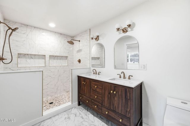 4030 Reservoir Road, Kingsport, TN 37660