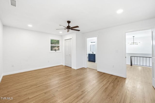 4030 Reservoir Road, Kingsport, TN 37660