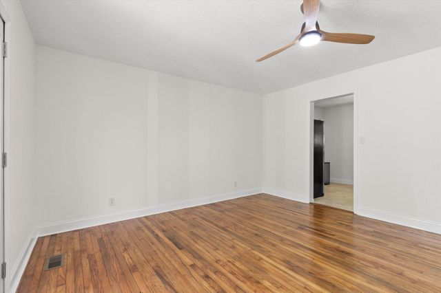 5 E Wotring Street, Rossville, GA 30741