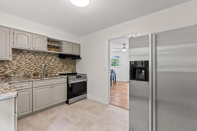 5 E Wotring Street, Rossville, GA 30741