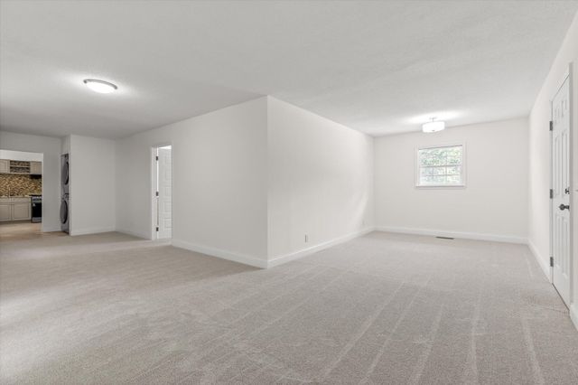 5 E Wotring Street, Rossville, GA 30741