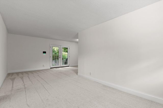 5 E Wotring Street, Rossville, GA 30741