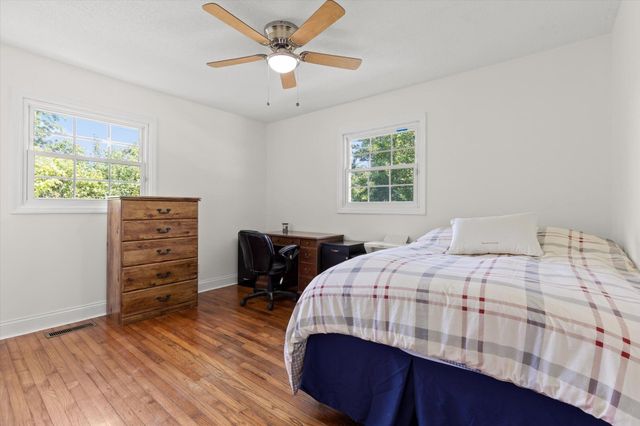 5 E Wotring Street, Rossville, GA 30741