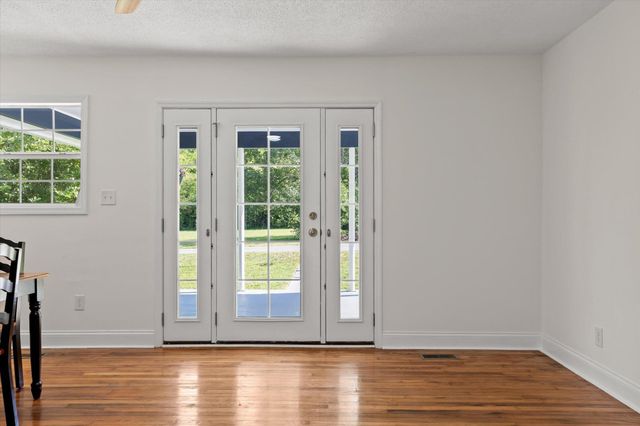 5 E Wotring Street, Rossville, GA 30741