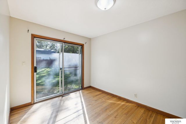 5433 pioneers Street, Lincoln, NE 68506