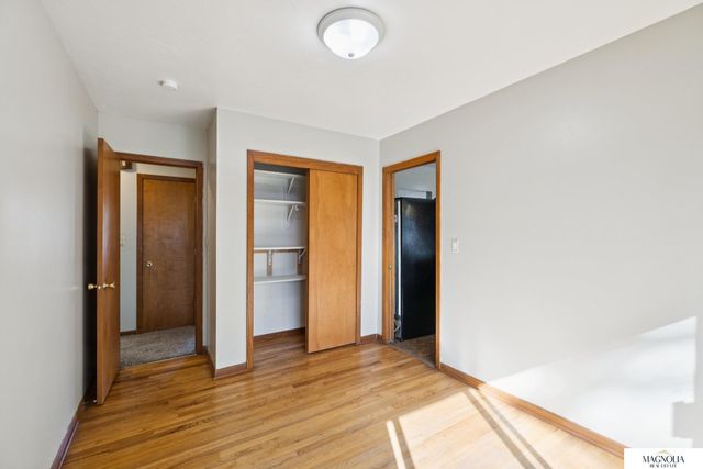5433 pioneers Street, Lincoln, NE 68506
