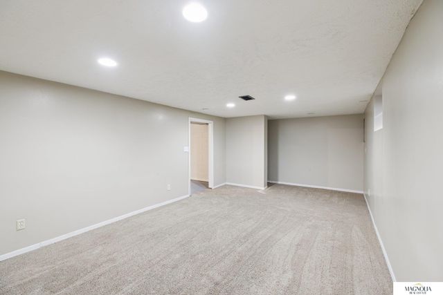 5433 pioneers Street, Lincoln, NE 68506