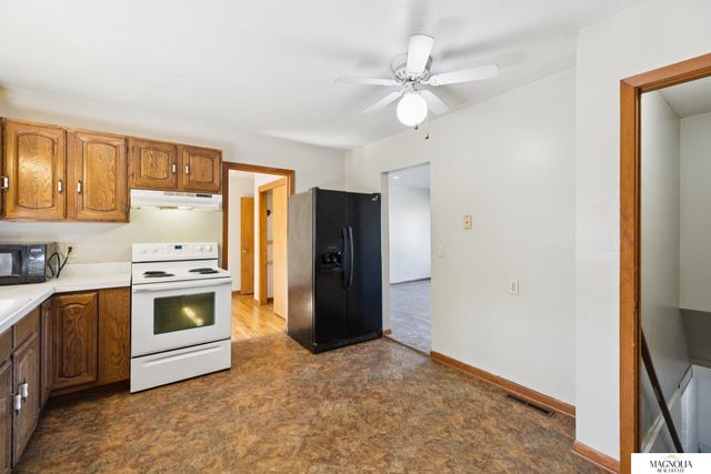 5433 pioneers Street, Lincoln, NE 68506