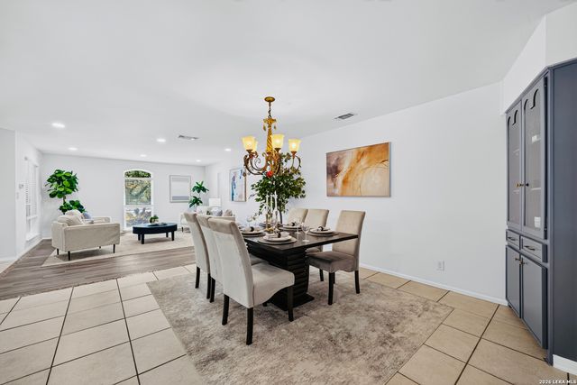 109 HONEY BEE LN, Shavano Park, TX 78231