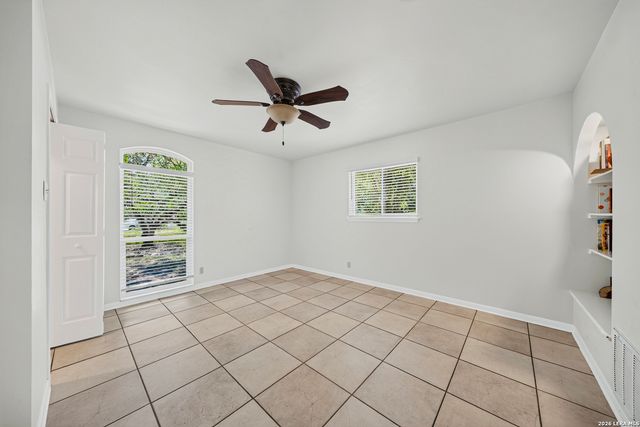 109 HONEY BEE LN, Shavano Park, TX 78231