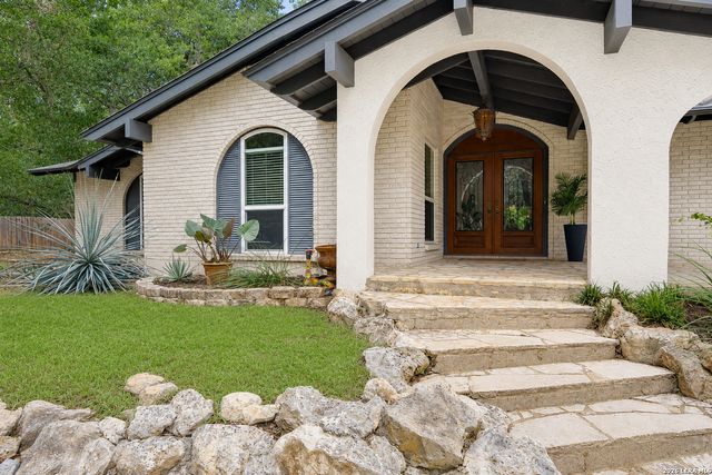 109 HONEY BEE LN, Shavano Park, TX 78231