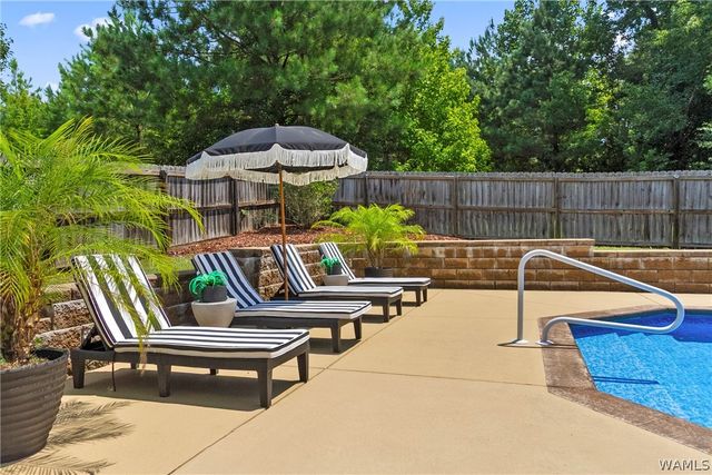 13763 Brandon James Ave, Northport, AL 35475