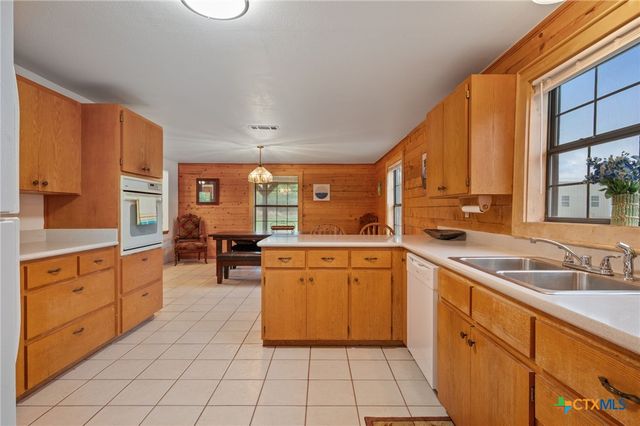 5200 Ledge Road, Temple, TX 76502