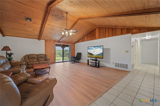 5200 Ledge Road, Temple, TX 76502