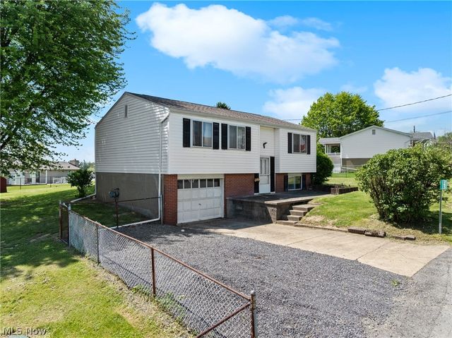 263 Walker Manor Circle, Colliers, WV 26062