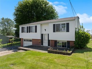 263 Walker Manor Circle, Colliers, WV 26062