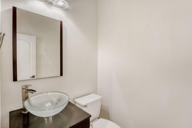 420 Manchester LN, Austin, TX 78737