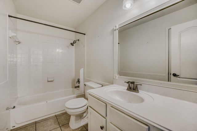 420 Manchester LN, Austin, TX 78737