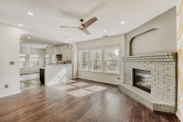 420 Manchester LN, Austin, TX 78737