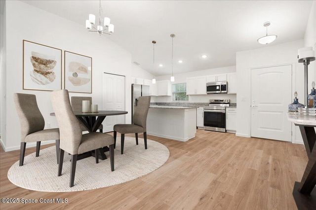 503 Holmes Avenue NW 39, Palm Bay, FL 32907