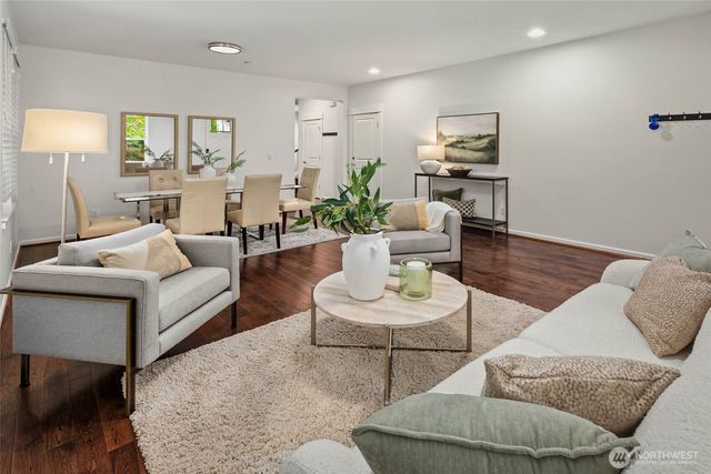 17019 NE 118th Way, Redmond, WA 98052