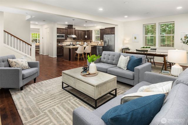 17019 NE 118th Way, Redmond, WA 98052