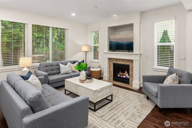 17019 NE 118th Way, Redmond, WA 98052