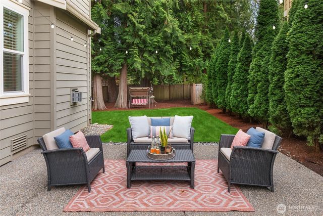 17019 NE 118th Way, Redmond, WA 98052