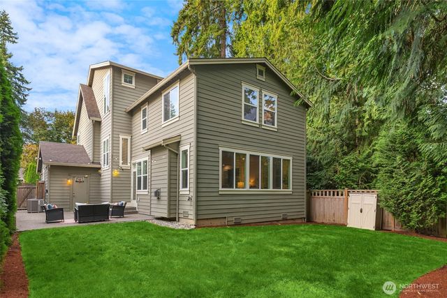 17019 NE 118th Way, Redmond, WA 98052