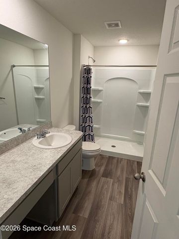 212 Alminar Avenue SE, Palm Bay, FL 32909