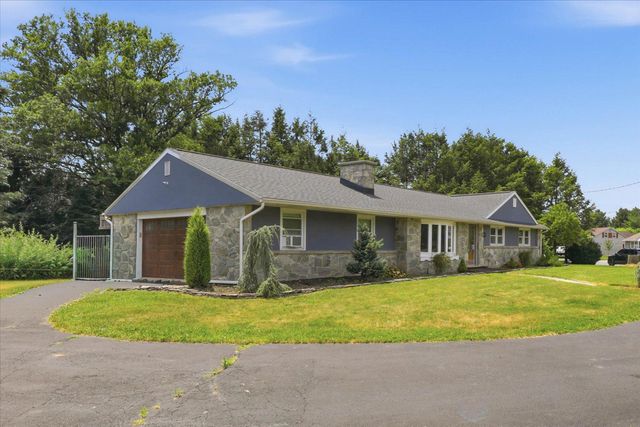 1697 S 5TH AVE, Lebanon, PA 17042