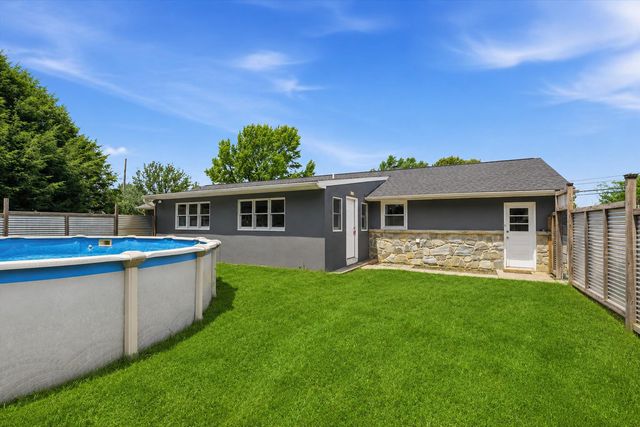 1697 S 5TH AVE, Lebanon, PA 17042