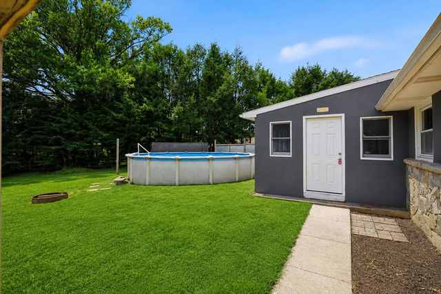 1697 S 5TH AVE, Lebanon, PA 17042