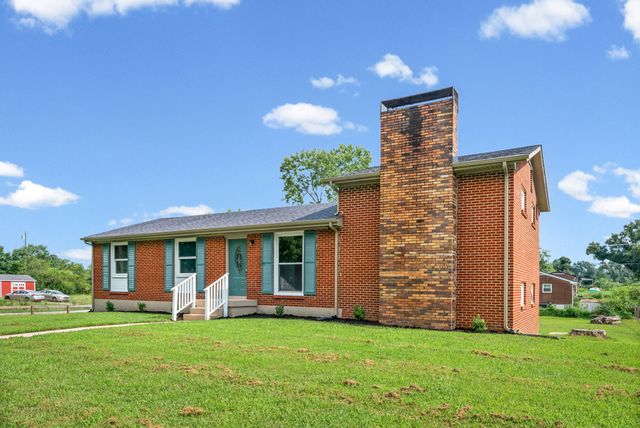 500 Britton Springs Rd, Clarksville, TN 37042
