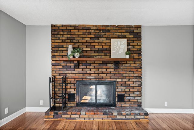 500 Britton Springs Rd, Clarksville, TN 37042