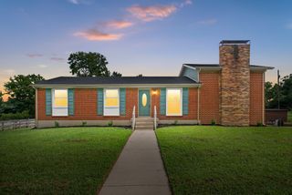 500 Britton Springs Rd, Clarksville, TN 37042