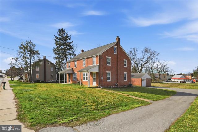 1630 LAMPETER RD, Lancaster, PA 17602